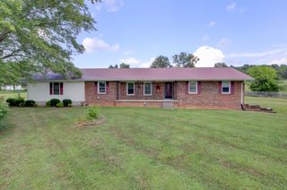 5581 Bryant Hollow Rd, Cunningham, TN 37052