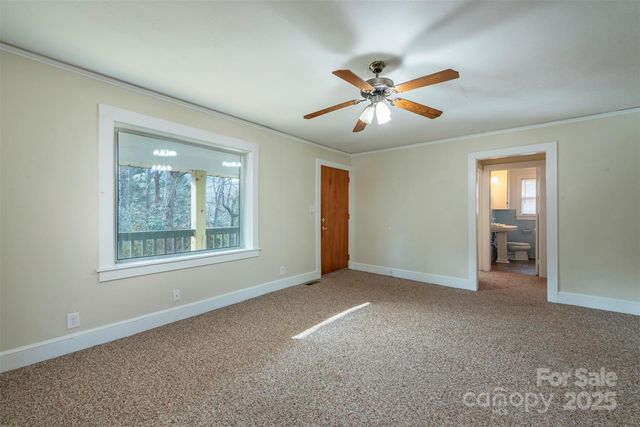 333 Richmond Avenue, Swannanoa, NC 28778