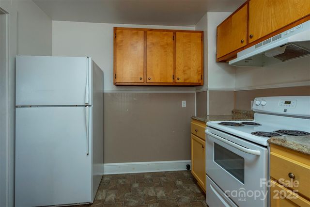 333 Richmond Avenue, Swannanoa, NC 28778