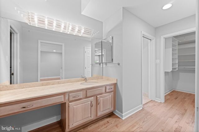 1285 FARM RD, Berwyn, PA 19312