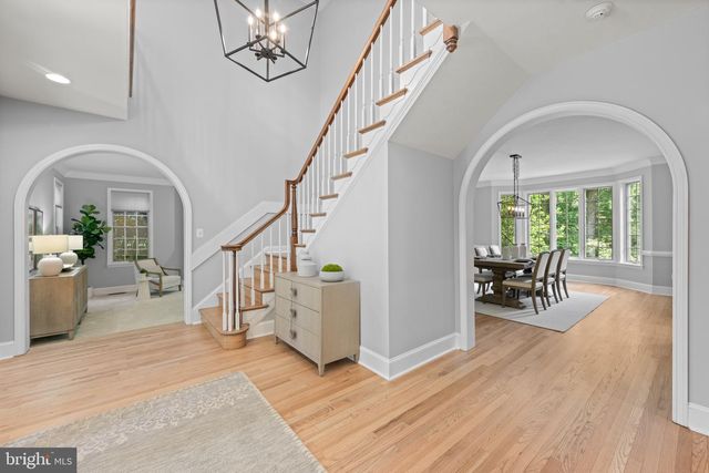1285 FARM RD, Berwyn, PA 19312