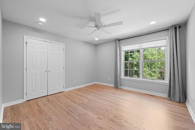 1285 FARM RD, Berwyn, PA 19312