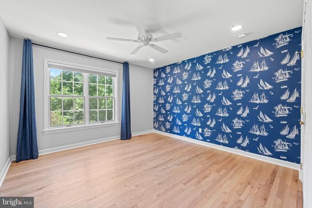 1285 FARM RD, Berwyn, PA 19312