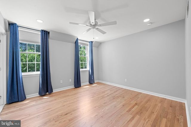 1285 FARM RD, Berwyn, PA 19312