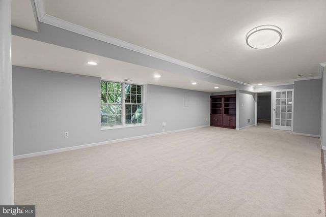1285 FARM RD, Berwyn, PA 19312