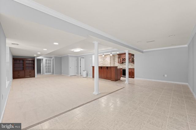 1285 FARM RD, Berwyn, PA 19312