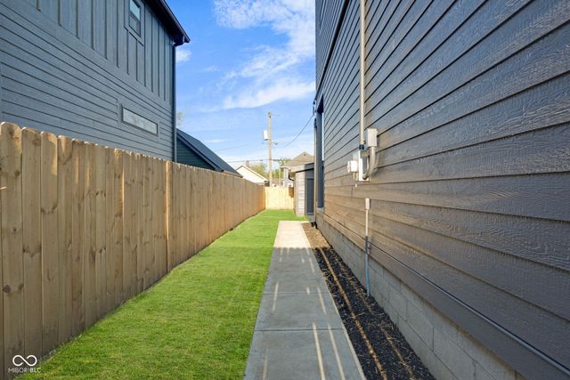 1025 Churchman Avenue, Indianapolis, IN 46203