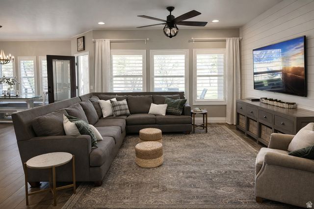 211 E SWALLOWTAIL LN, Washington, UT 84780