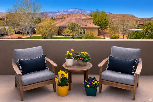 211 E SWALLOWTAIL LN, Washington, UT 84780