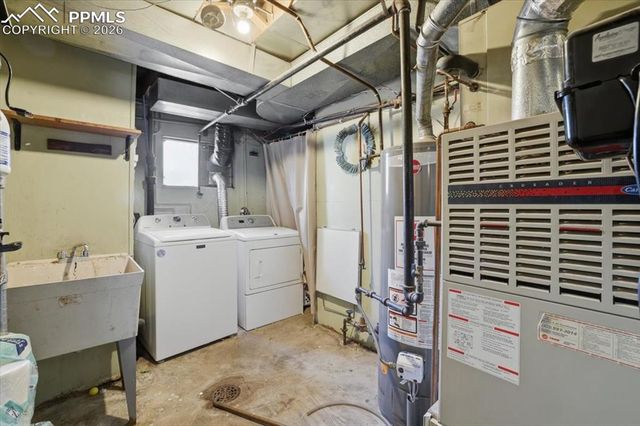 2005 Carlton Avenue, Colorado Springs, CO 80909