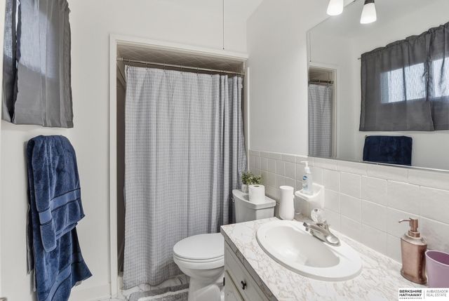 8614 S 39th Street, Bellevue, NE 68147