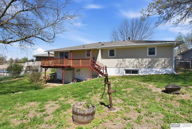 8614 S 39th Street, Bellevue, NE 68147