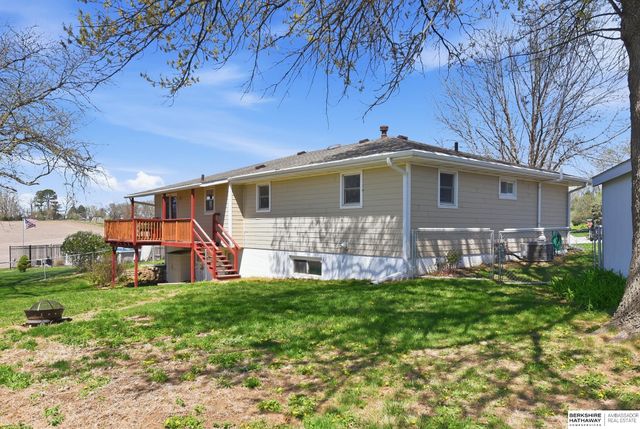 8614 S 39th Street, Bellevue, NE 68147