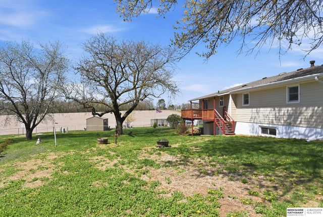 8614 S 39th Street, Bellevue, NE 68147