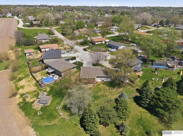 8614 S 39th Street, Bellevue, NE 68147