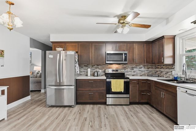8614 S 39th Street, Bellevue, NE 68147