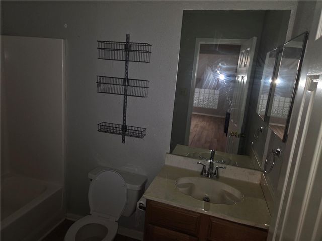 2425 Holly Hall Street 107, Houston, TX 77054