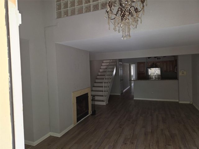 2425 Holly Hall Street 107, Houston, TX 77054