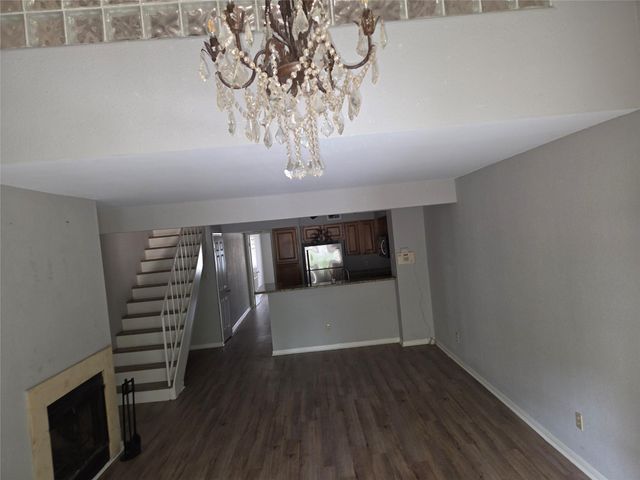 2425 Holly Hall Street 107, Houston, TX 77054
