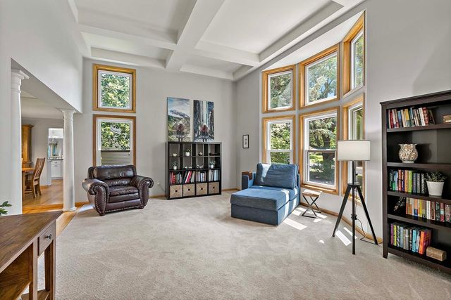 12942 Maple Knoll Way, Maple Grove, MN 55369