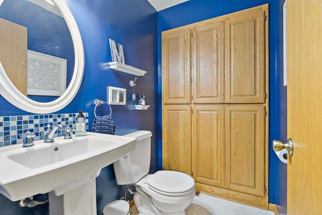 12942 Maple Knoll Way, Maple Grove, MN 55369