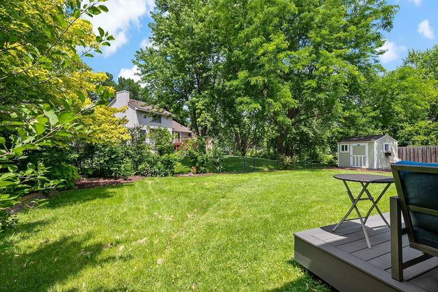 12942 Maple Knoll Way, Maple Grove, MN 55369