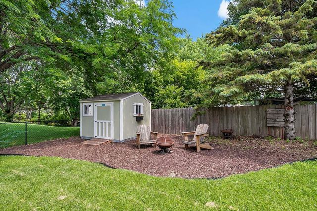12942 Maple Knoll Way, Maple Grove, MN 55369