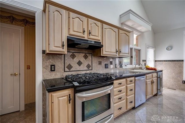 1770 W Rahn Road, Dayton, OH 45459