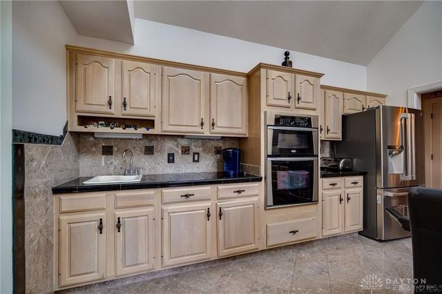 1770 W Rahn Road, Dayton, OH 45459