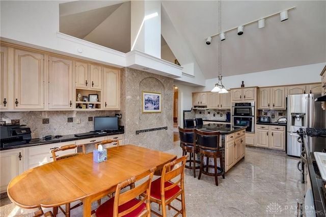 1770 W Rahn Road, Dayton, OH 45459