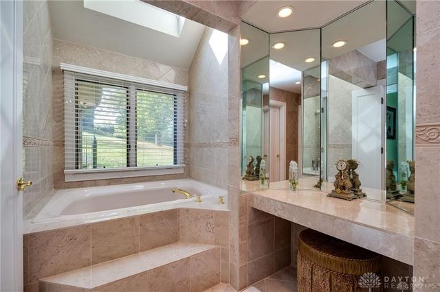 1770 W Rahn Road, Dayton, OH 45459