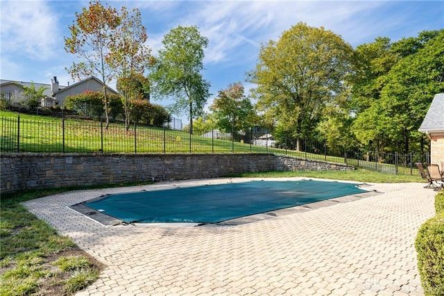 1770 W Rahn Road, Dayton, OH 45459