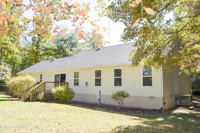 329 Hilltop Drive, Crossville, TN 38555