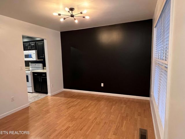 329 Hilltop Drive, Crossville, TN 38555