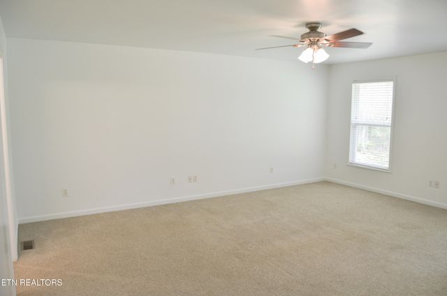 329 Hilltop Drive, Crossville, TN 38555