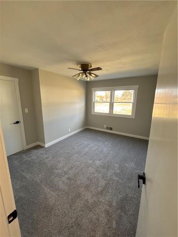 5317 Waukomis Drive, Kansas City, MO 64151