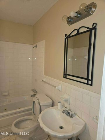 2009 Melvin Road, Pearl, MS 39208