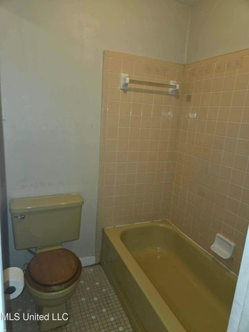 2009 Melvin Road, Pearl, MS 39208