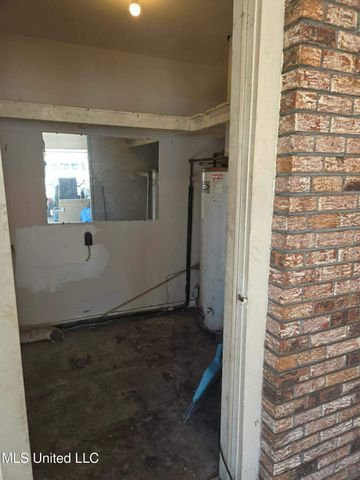 2009 Melvin Road, Pearl, MS 39208