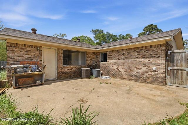 2009 Melvin Road, Pearl, MS 39208