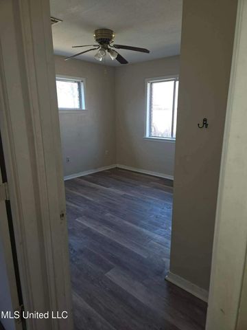 2009 Melvin Road, Pearl, MS 39208