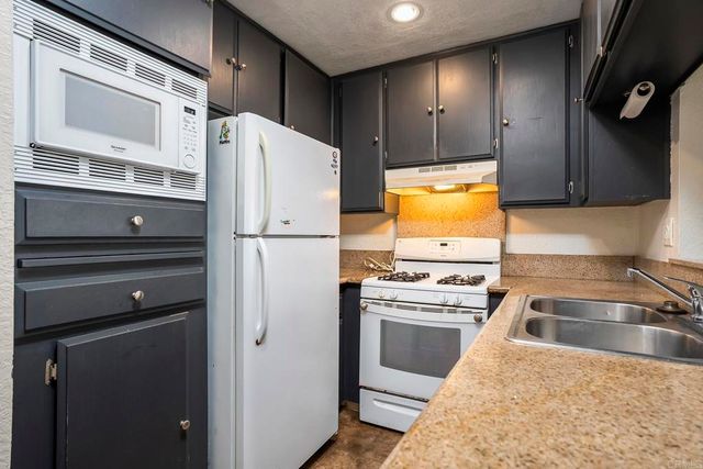 4338 Montalvo 3, San Diego, CA 92107
