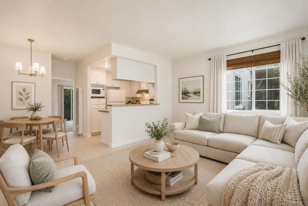4338 Montalvo 3, San Diego, CA 92107