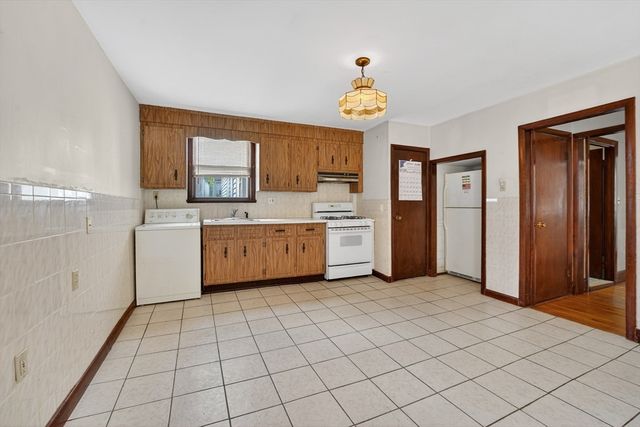 54 Flint Street, Somerville, MA 02145