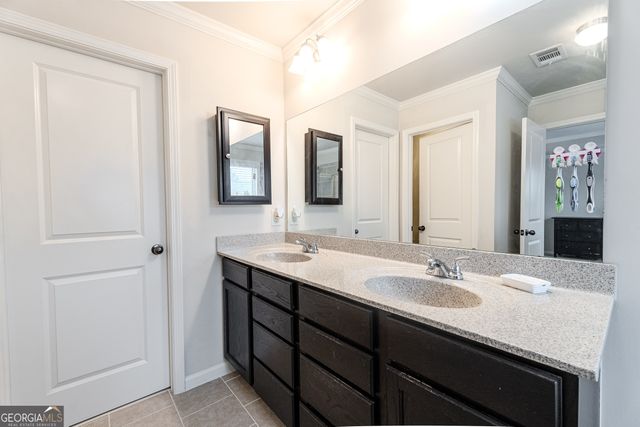 801 Village Field Court, Suwanee, GA 30024