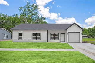 525 N Cedar Street, Ottawa, KS 66067