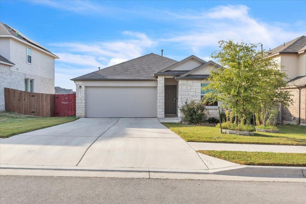 6013 Amalea LN, Round Rock, TX 78665