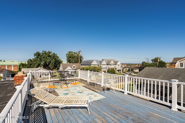 45 Stockton Lake Boulevard, Manasquan, NJ 08736
