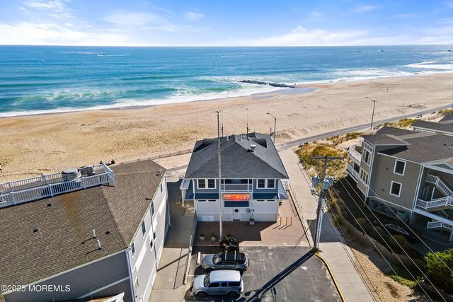 45 Stockton Lake Boulevard, Manasquan, NJ 08736