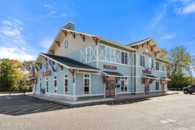 45 Stockton Lake Boulevard, Manasquan, NJ 08736